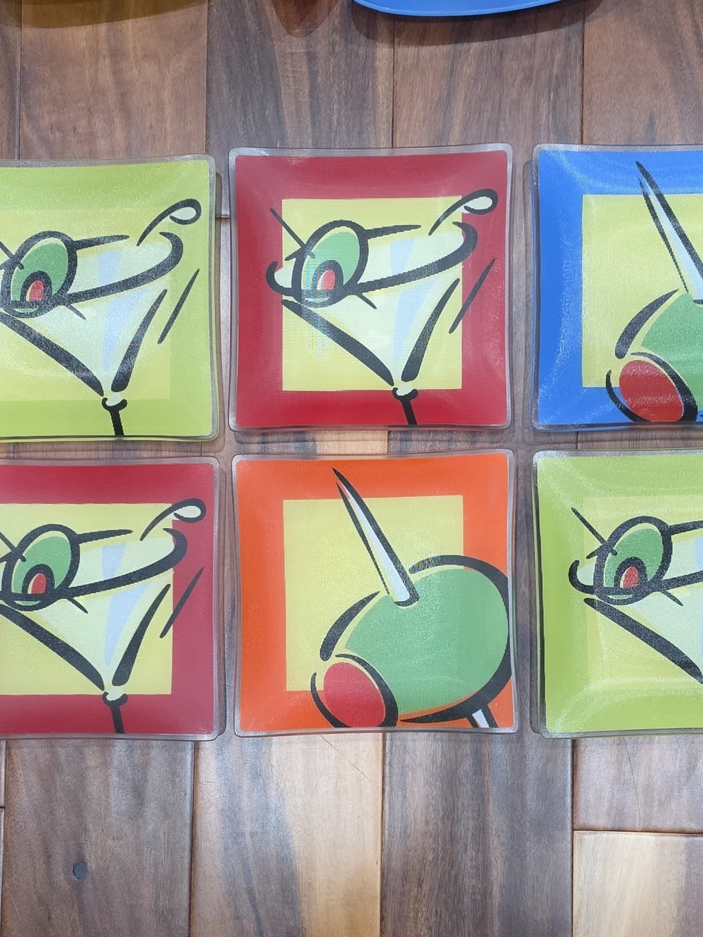 Silvestri Max & Lucy- 18 Set-Hors d'oeuvres & Square Martini Plates & Coasters
